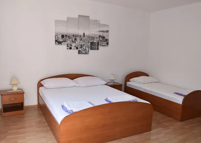 Big On The Seaside * Pakoštane